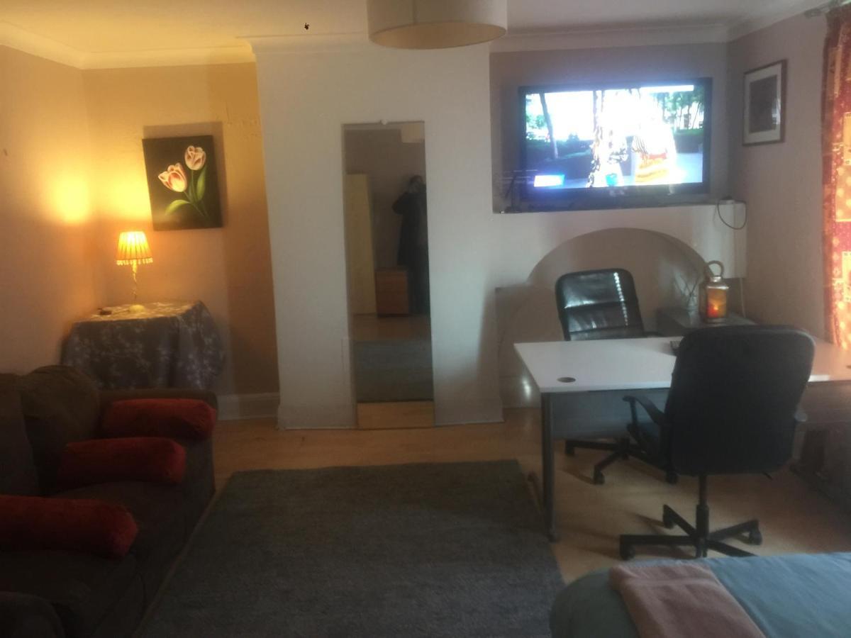 Dach Apartments - Cozy 3 Bed Apartment In Hendon Edgware Extérieur photo
