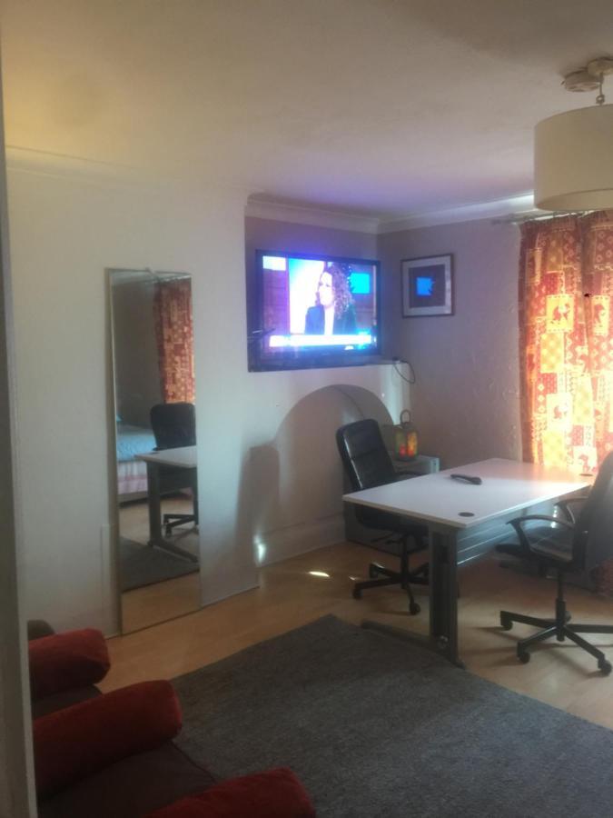 Dach Apartments - Cozy 3 Bed Apartment In Hendon Edgware Extérieur photo